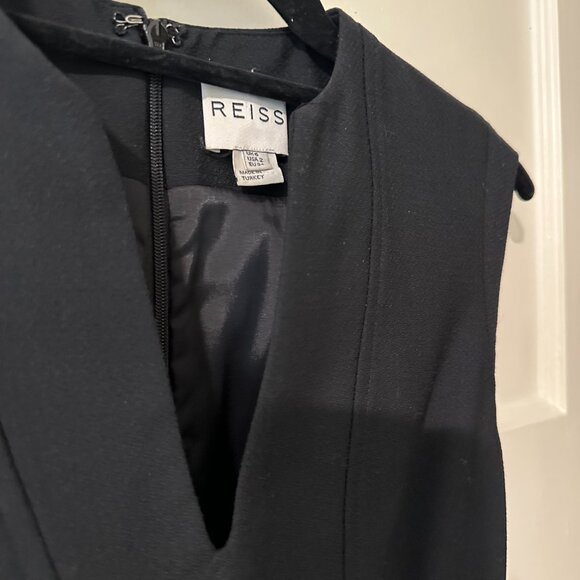 Reiss black slim fit suiting dress - size 2 - Picture 4 of 7